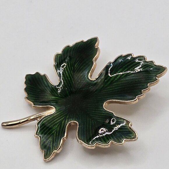 VTG Brooch GoldTone Maple Leaf Green Enamel Fairy Cottage Core Boho Canadian Pin - Picture 6 of 14